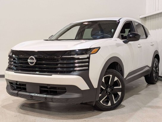 2026 Nissan Kicks SV AWD White