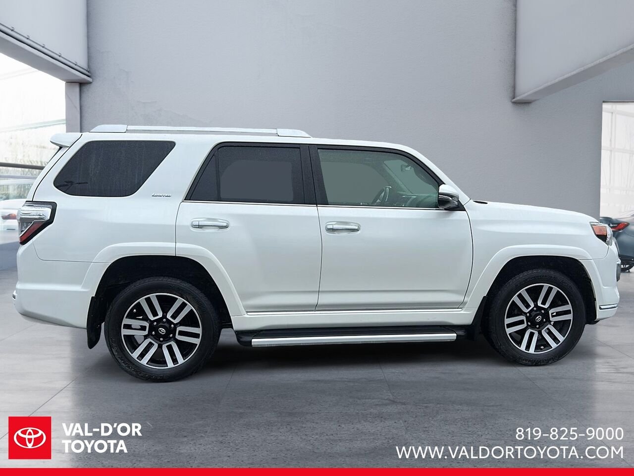 2017 Toyota 4Runner Limited v6 White Val-d'Or - photo #4