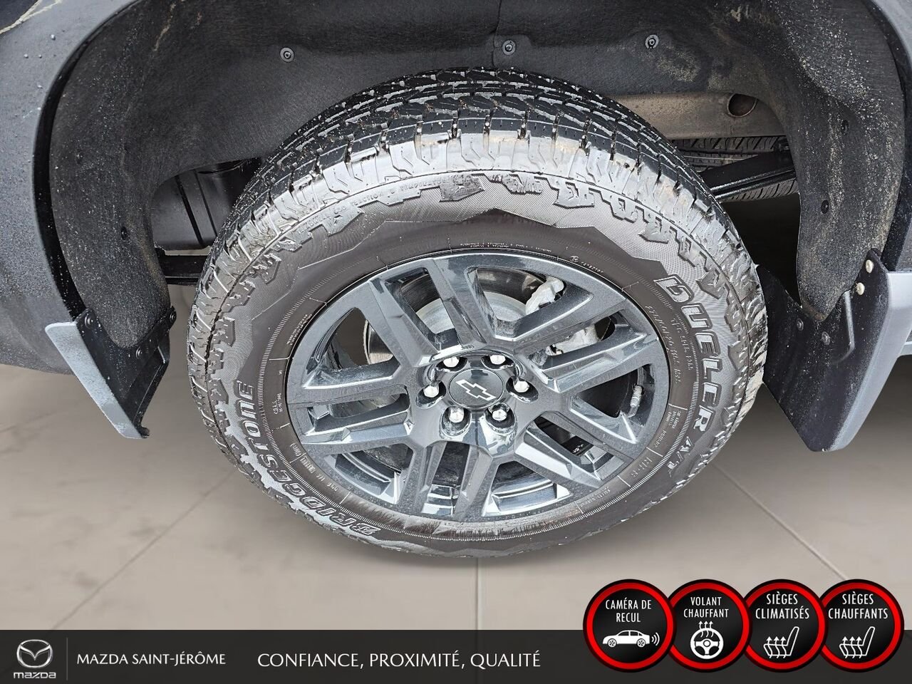 2026 Chevrolet Silverado 1500 RST | CABINE MULTIPLACE | COUVRE-CAISSE RIGIDE | MARCHEPIEDS Black Saint-Jérôme - photo #11