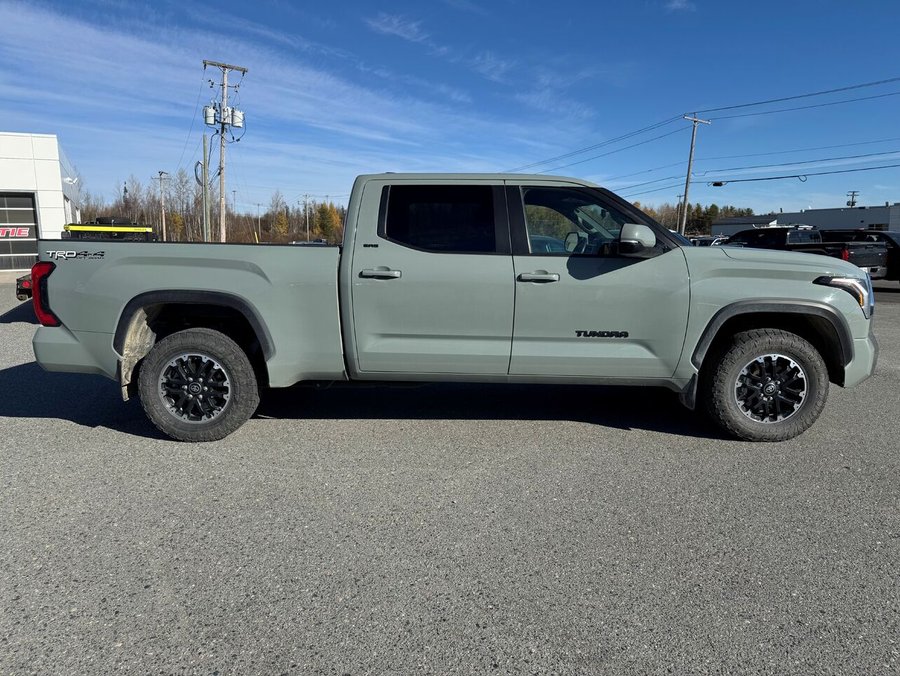 2025 Toyota Tundra SR5 CrewMax 4x4 caisse longue Green