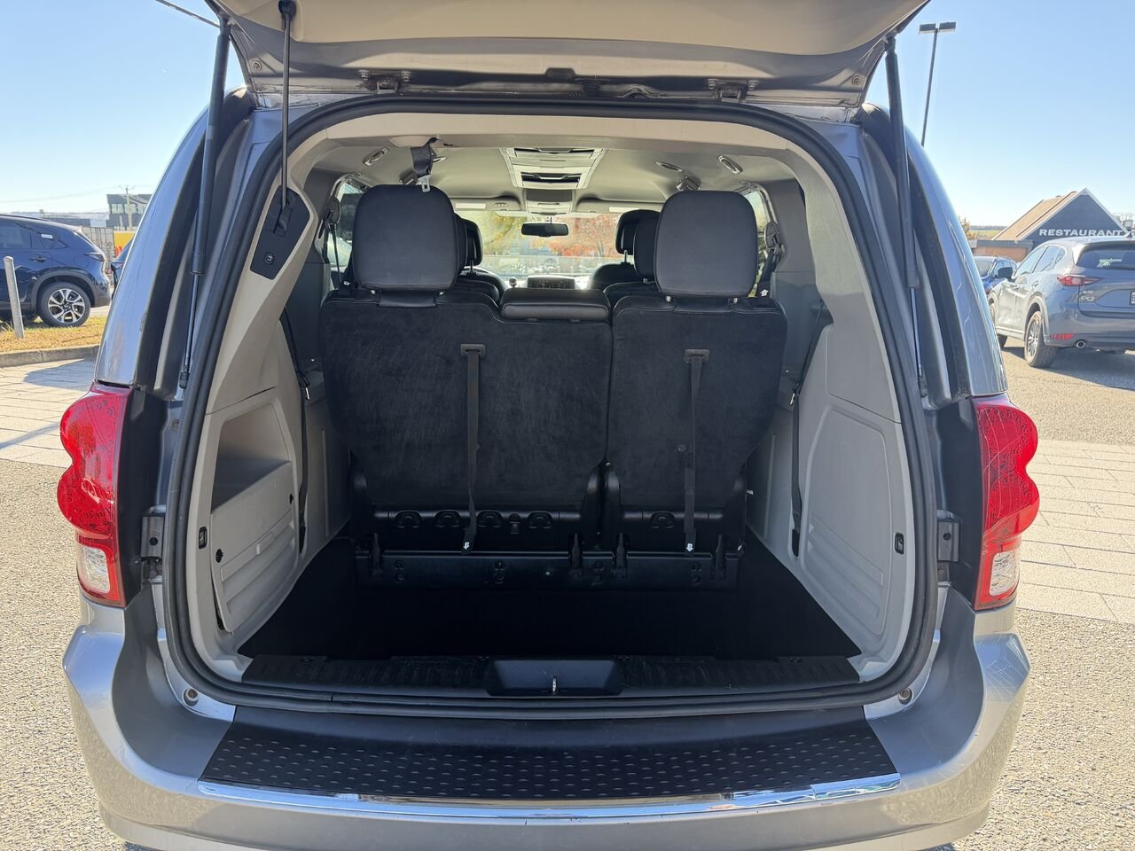 2016 Dodge Grand Caravan Silver Ste-Marie - photo #7