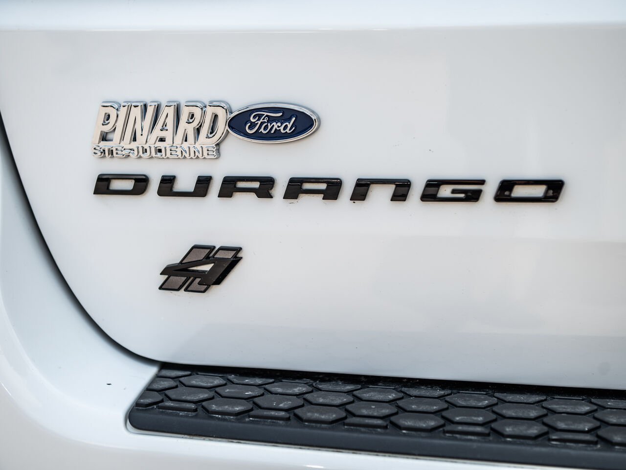 Dodge Durango 2023 Blanc Sainte-Julienne - photo #9