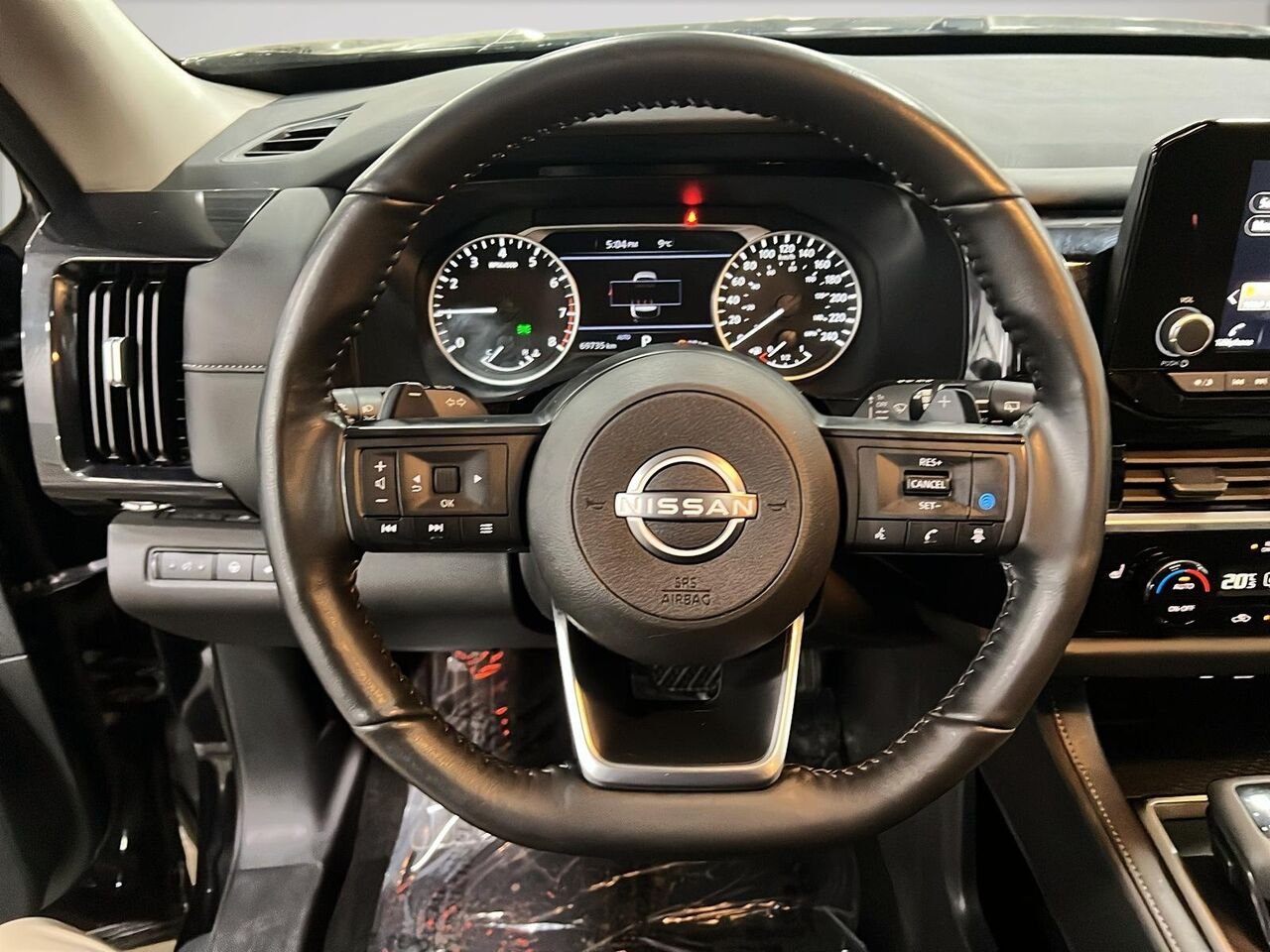 2024 Nissan Pathfinder Black Québec - photo #30