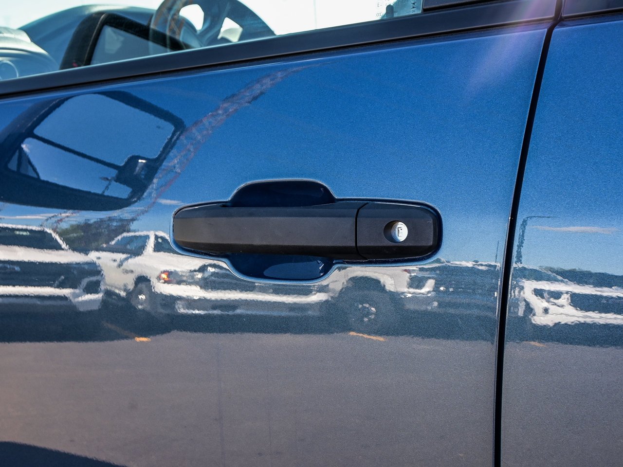 2026 Chevrolet Silverado 2500HD 4WD Crew Cab 159 Custom Blue Sherwood Park - photo #7