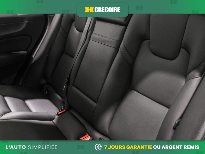 2021 Volvo XC60 White Blainville - photo #28