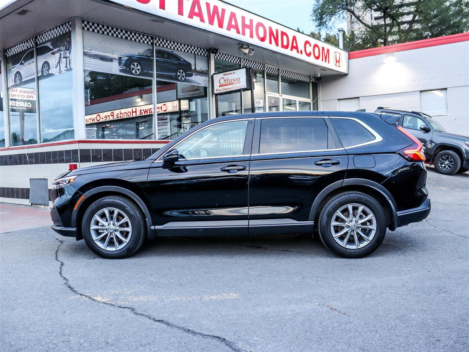 Honda CR-V EX-L 2023 Black Ottawa & Gatineau - photo #4