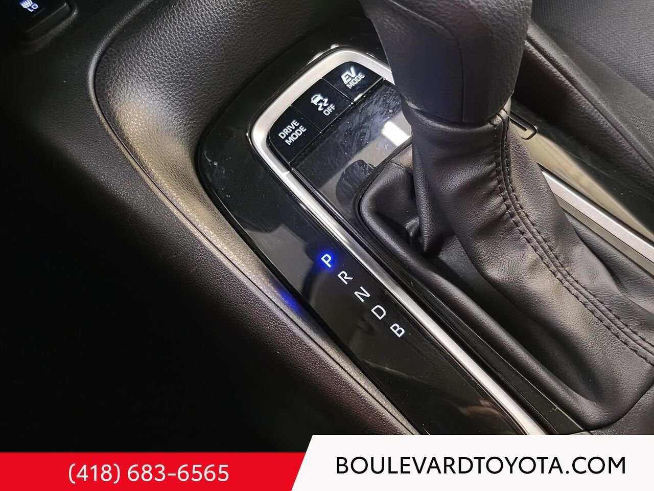 2024 Toyota Corolla Hybrid 100504A-24 | LE, AWD Silver Québec - photo #14
