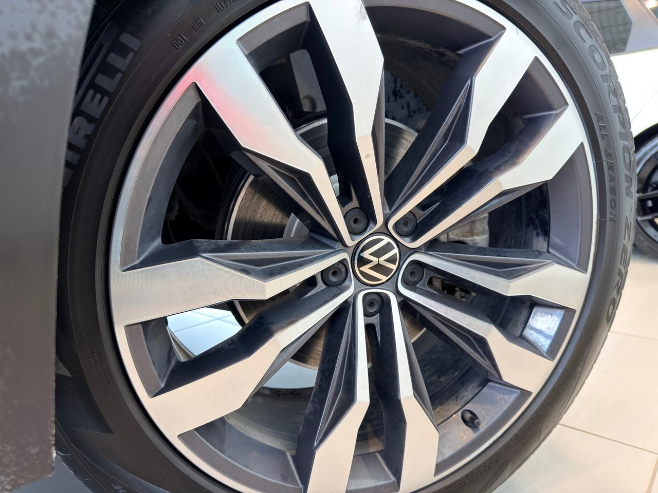 2021 Volkswagen Atlas Silver Notre-Dame-des-Prairies - photo #17