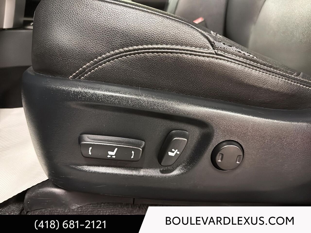 Toyota 4Runner 19850B | 4Runner SR5 V6 4 roues motrices 2019 Gris Québec - photo #9