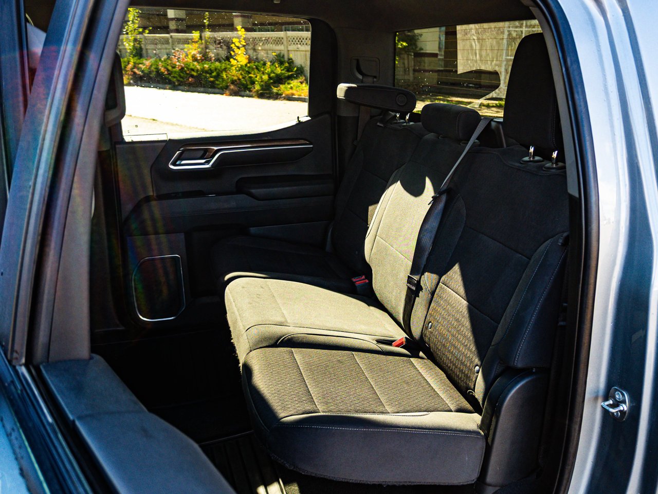 2025 Chevrolet Silverado 1500 4WD Crew Cab 147 LT Grey Sherwood Park - photo #30