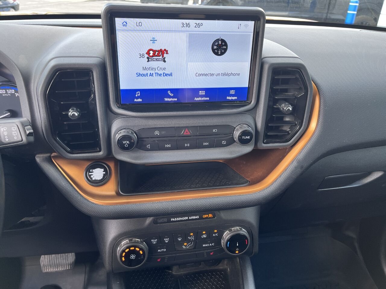 2022 Ford Bronco Sport Cyber Orange Metallic Tri-Coat Mont-Laurier - photo #12