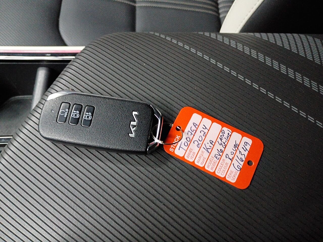 2024 Kia EV6 Red Blainville - photo #30