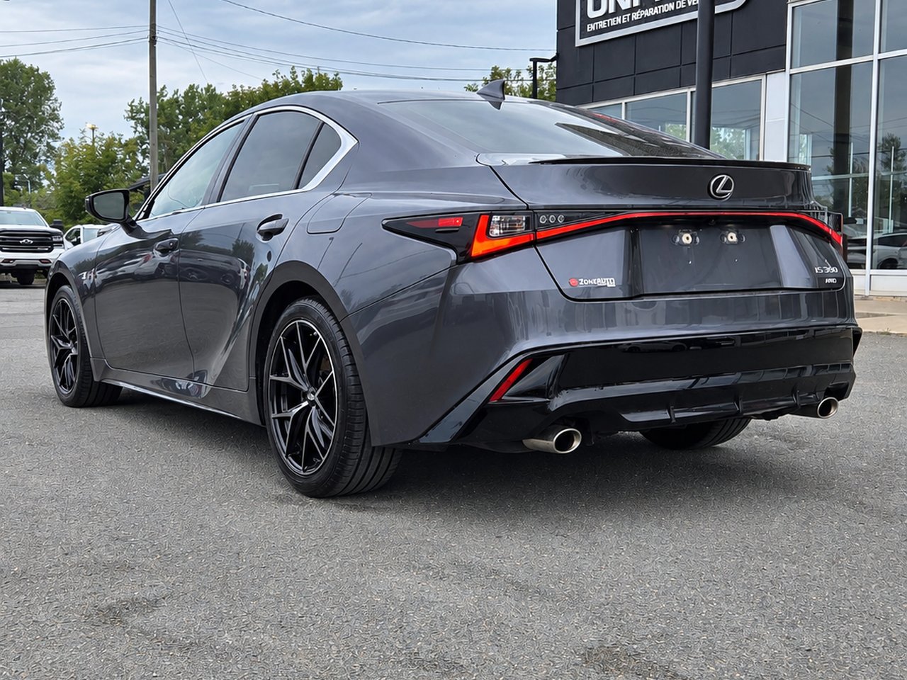 Lexus IS300 Fsport 2023 Gris Granby - photo #4