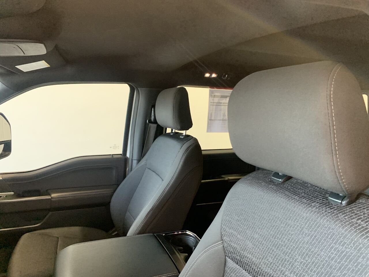 Ford F-150 F150 XLT CREW CAB SHORT BOX 2024 Gris Châteauguay - photo #26