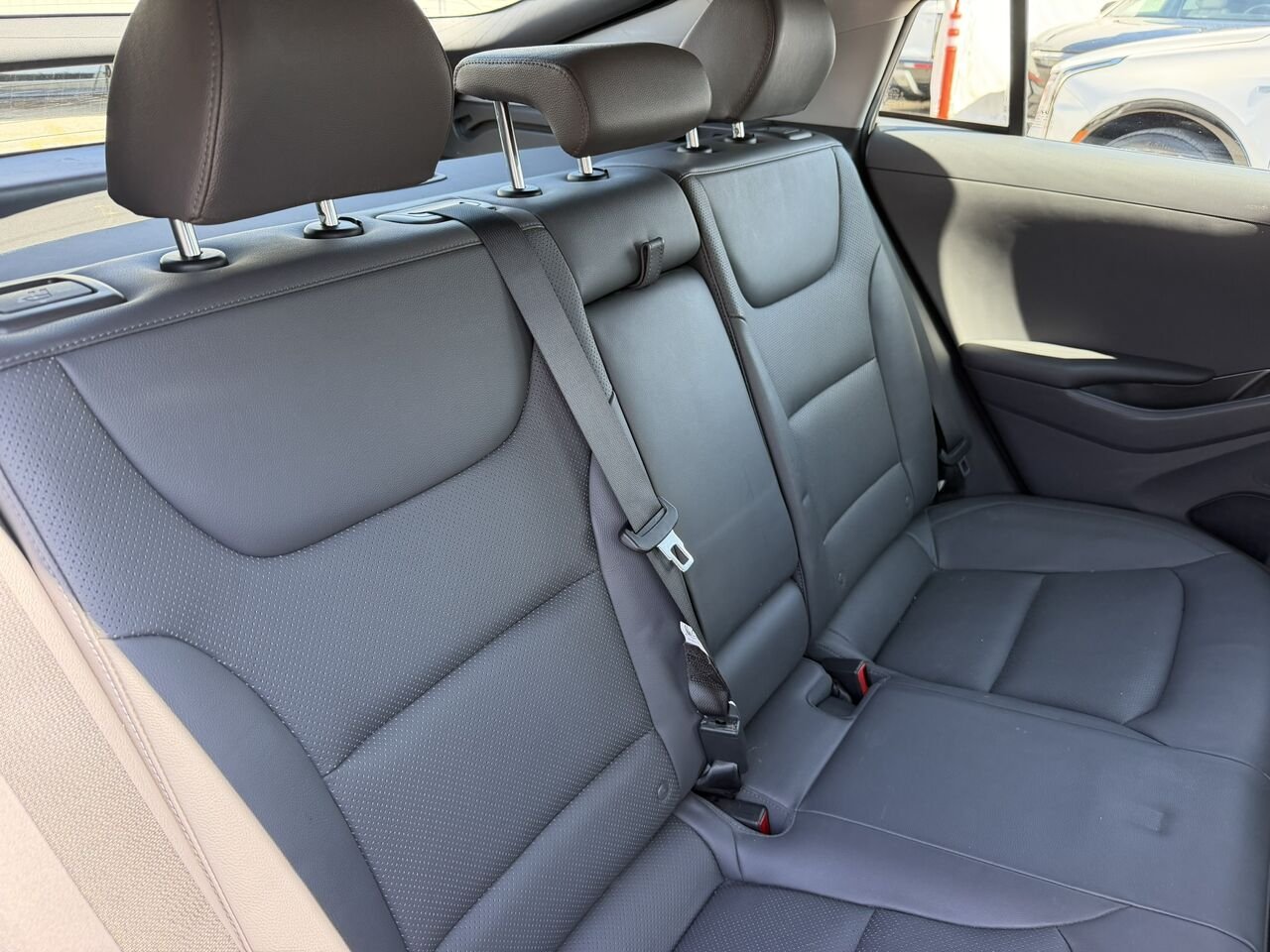 2021 Hyundai Ioniq Electric Ultimate Blue Laval - photo #13