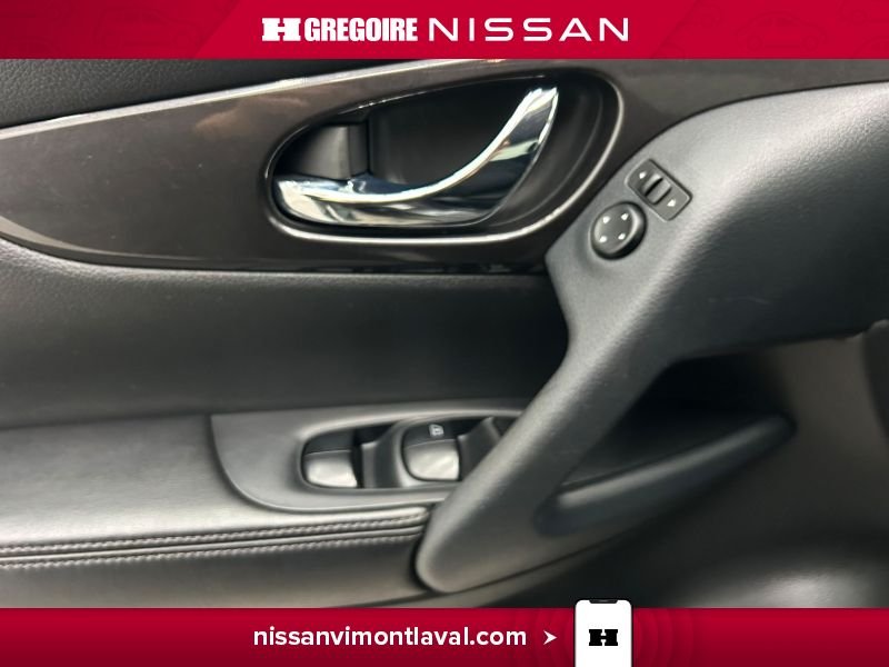 2019 Nissan Rogue Grey Laval - photo #17