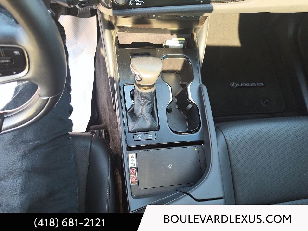 Lexus ES 19868A | ES 300h BA 2023 Noir Québec - photo #16