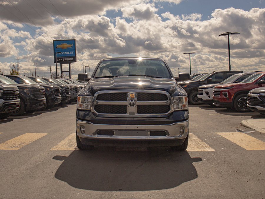 2024 Ram 1500 Classic Tradesman SXT 5.7L | Cruise Control Black