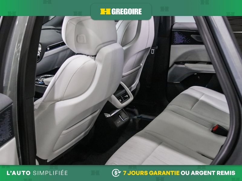 Cadillac LYRIQ 821132 | RWD Luxury AUTO A/C MAGS CUIR NAV CAM RECUL BLUETO 2023 Noir Laval - photo #25