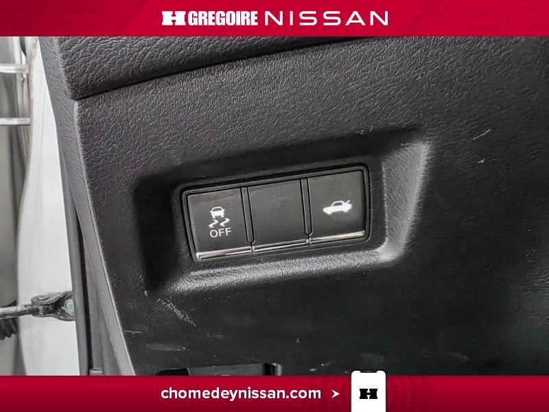 2016 Infiniti Q50 Silver Saint-Eustache - photo #14