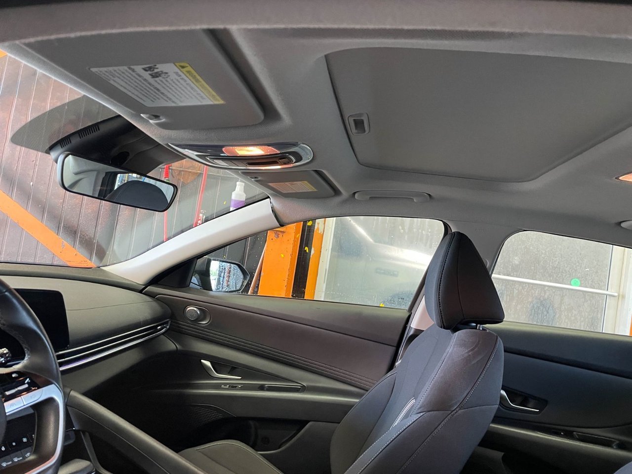 Hyundai Elantra PREFERRED AUTO *TOIT* NAV SIÈGES CHAUFF CARPLAY 2025 gray Saint-Jérôme - photo #2