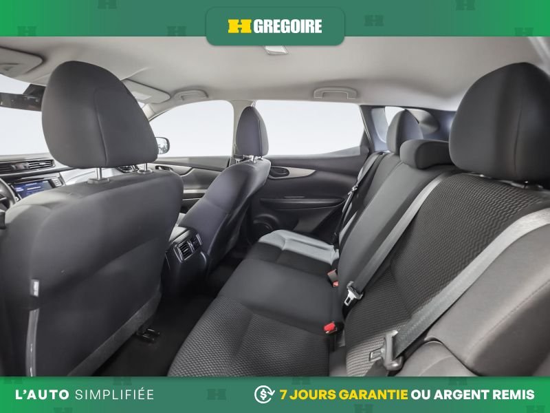 Nissan Qashqai 2023 Gris Laval - photo #24