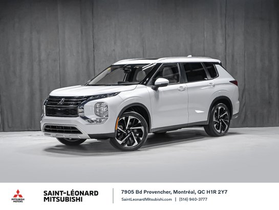 2023 Mitsubishi Outlander White