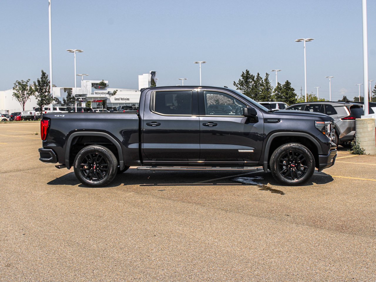2024 GMC Sierra 1500 4WD Crew Cab 147 Elevation Black Sherwood Park - photo #9