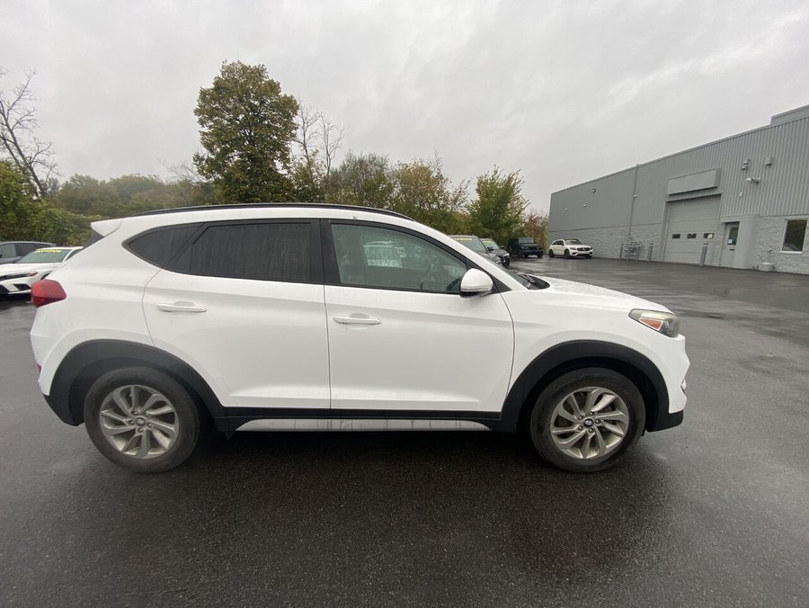 Hyundai Tucson SE | AWD | CUIR | TOIT PANO | GARANTIE 1 AN INCLUSE | *579-888-9954* TEXTOS 2017 Blanc