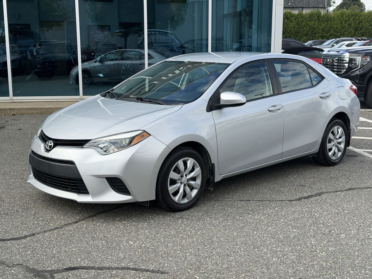 Toyota Corolla 2014 Argent Ste-Marie - photo #0