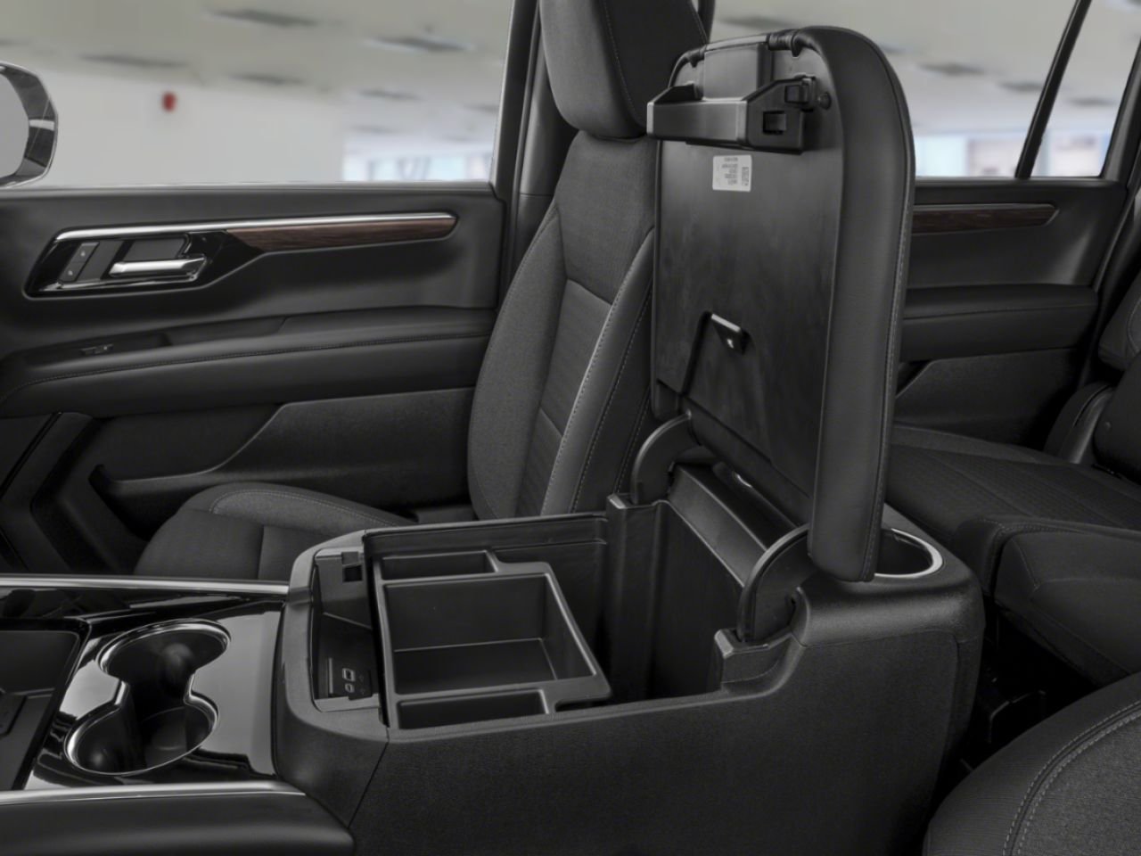 2026 CHEVROLET Suburban 4 RM 4 portes LS Black Amos - photo #4
