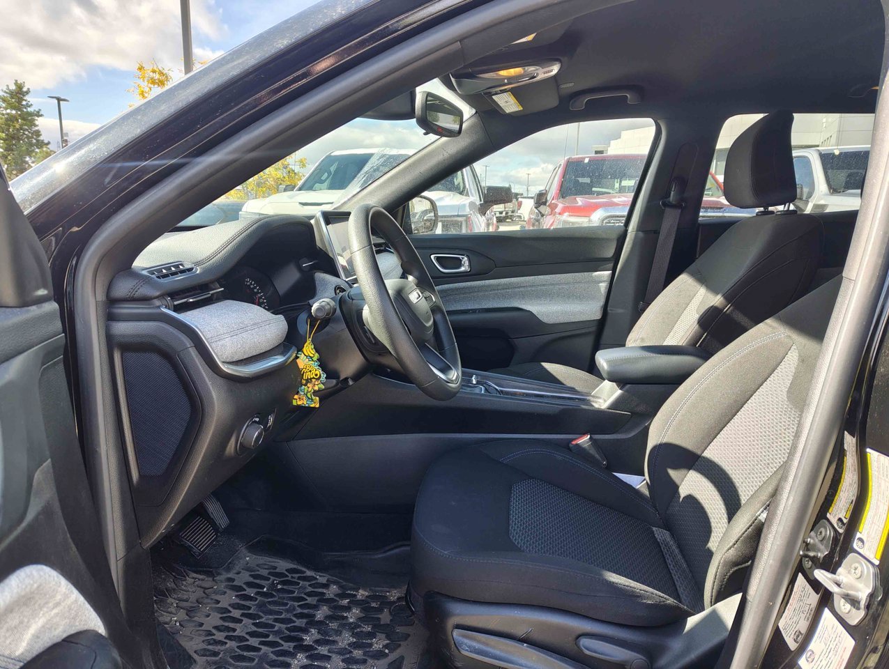 2025 Jeep Compass Sport 4x4 Black Sherwood Park - photo #7