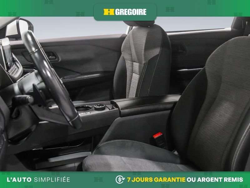 2022 Nissan Rogue White Laval - photo #13