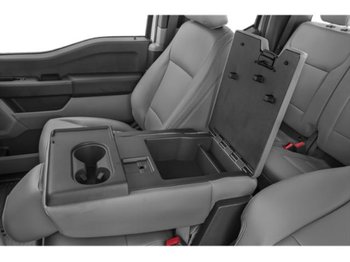 Ford Super Duty F-350 à roues arrière simples XLT