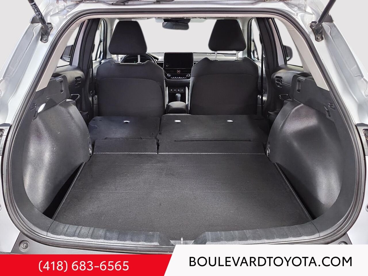 2023 Toyota Corolla Cross 100755A-94 | LE, AWD Silver Québec - photo #20