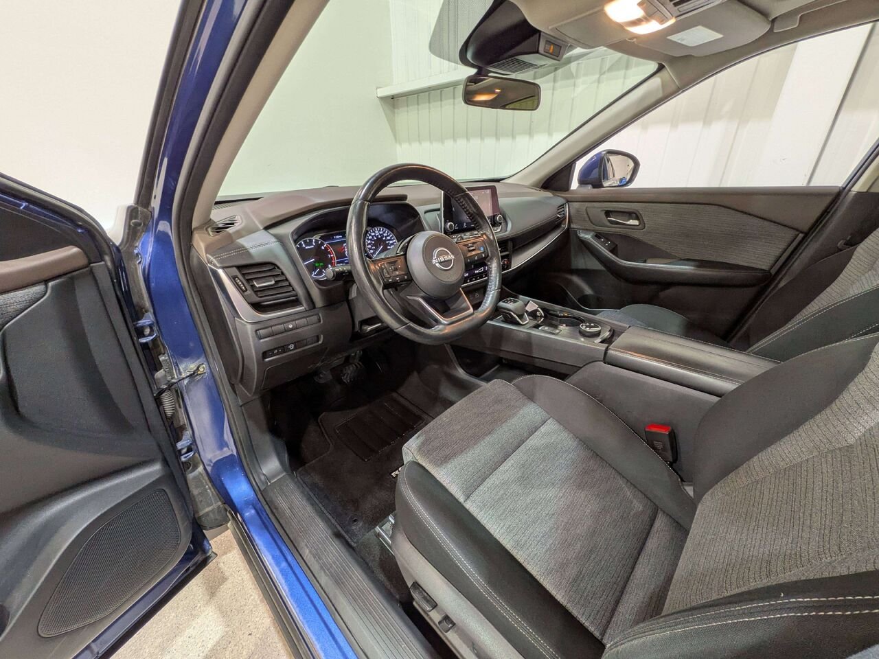 2023 Nissan Rogue AWD SV Moonroof Blue Val-David - photo #9