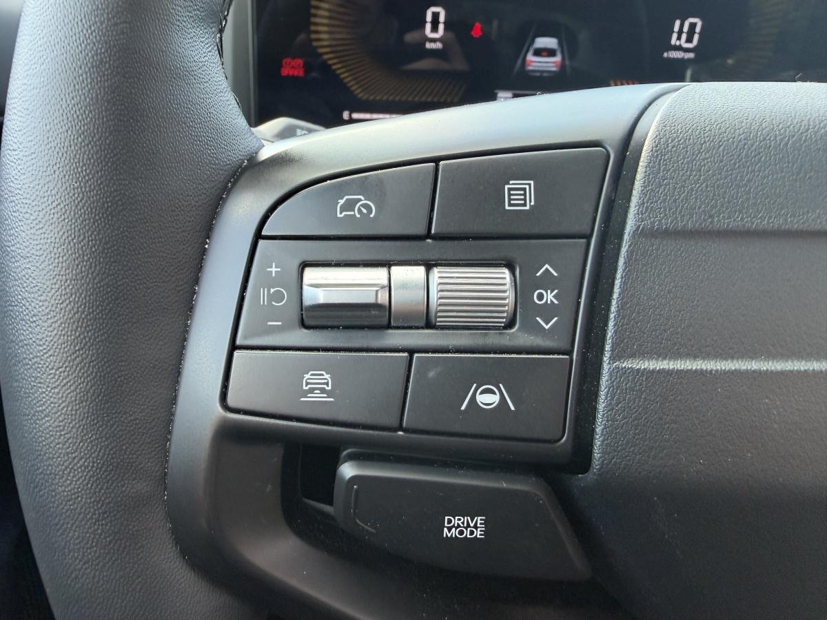2025 Kia K4 White  - photo #9