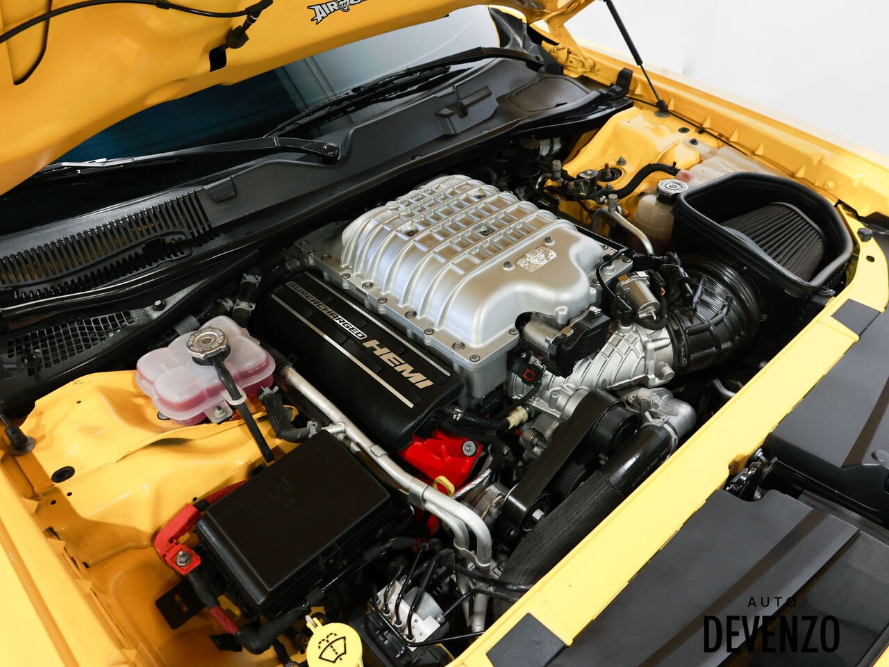 2018 Dodge Challenger Yellow Saint-Eustache - photo #21