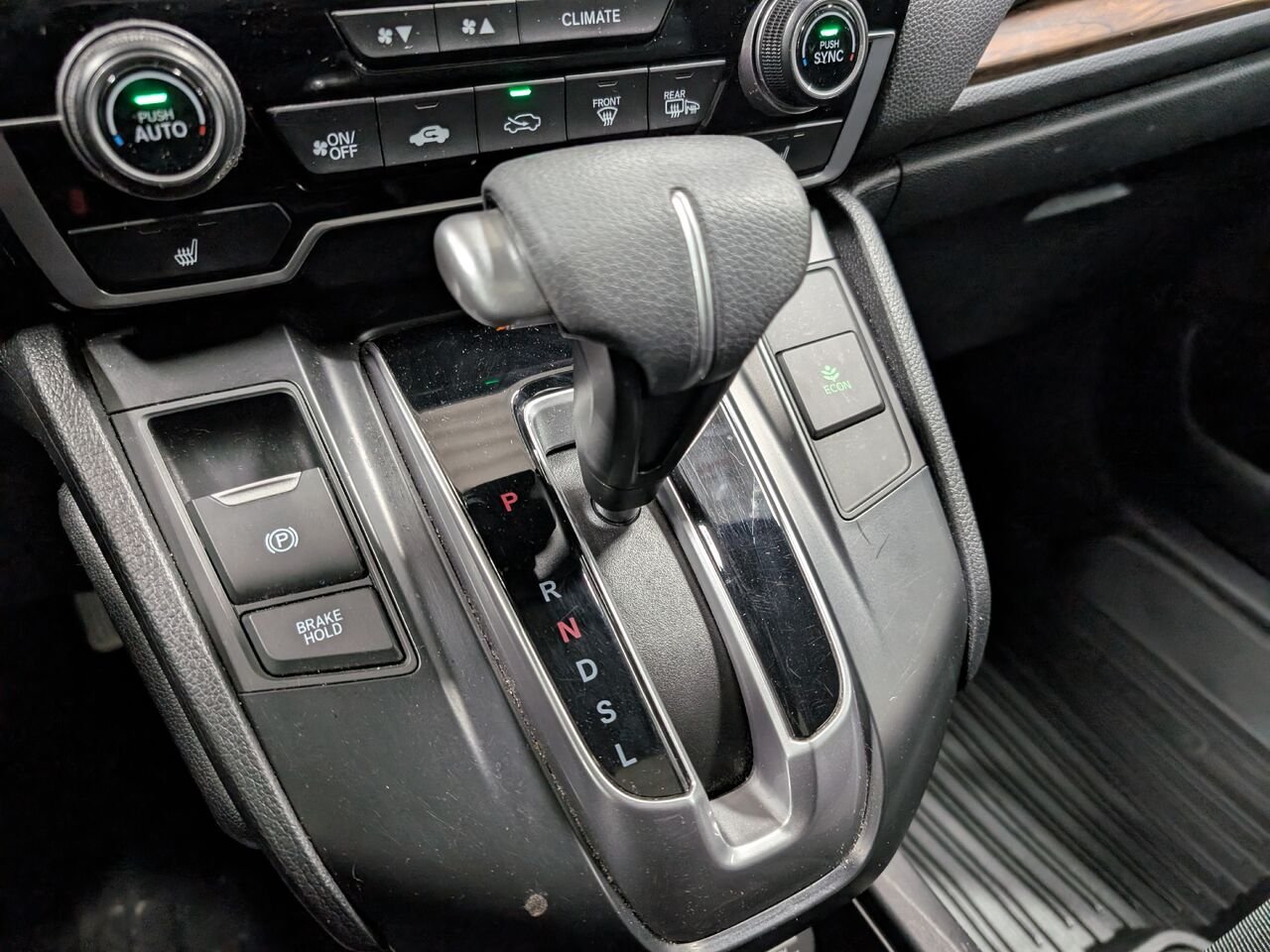 2019 Honda CR-V 2HKRW2H54KH134274 Red Sherbrooke - photo #19