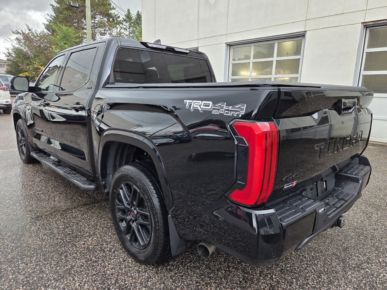 2024 Toyota TUNDRA Black Mont-Laurier - photo #7