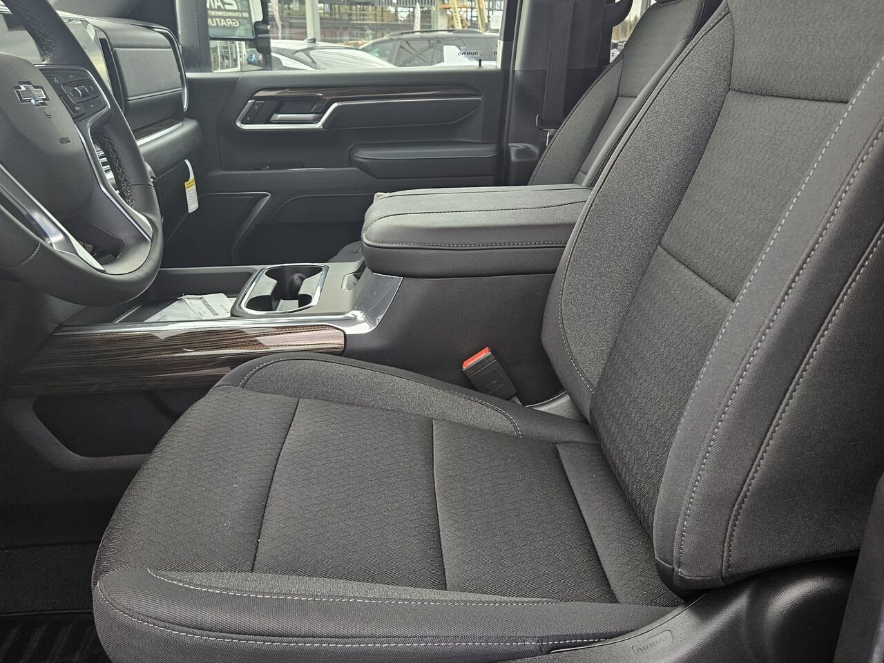 2026 Chevrolet Silverado 2500HD LT cabine multiplace 4RM 172 po Black Thetford Mines - photo #16