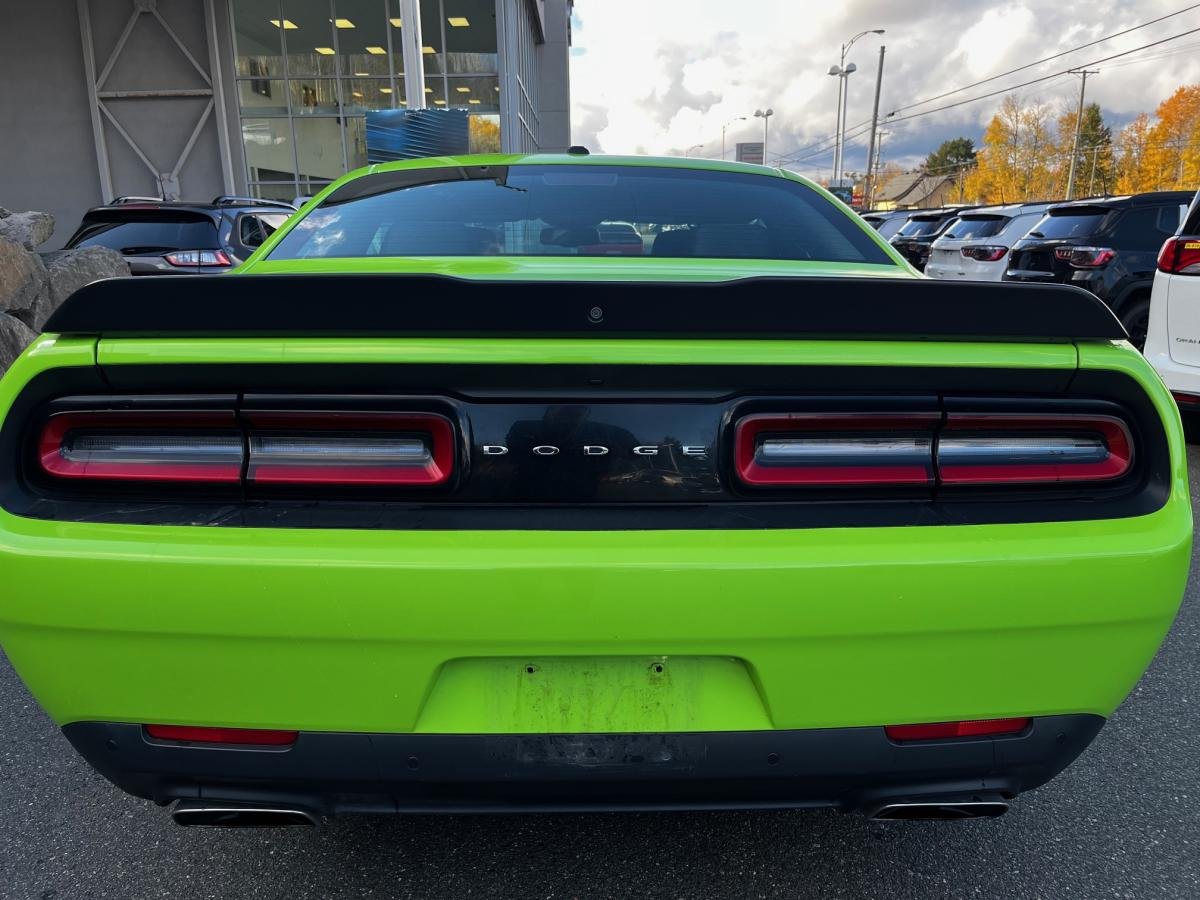 2015 Dodge Challenger Green Sainte-Agathe-des-Monts - photo #3
