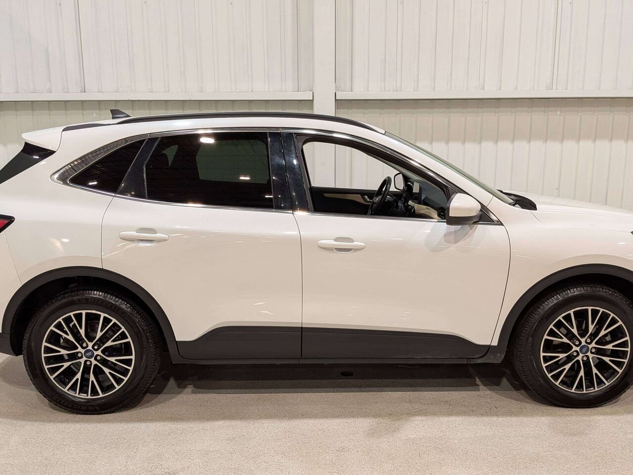 2022 Ford Escape Titanium Plug-In Hybrid FWD White Val-David - photo #6