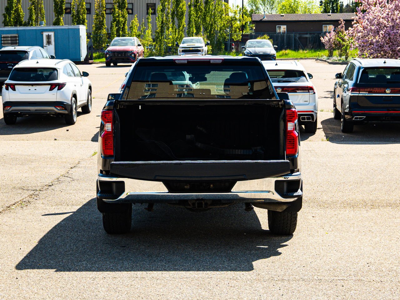 2023 Chevrolet Silverado 1500 4WD Crew Cab 147 LT Black Sherwood Park - photo #14