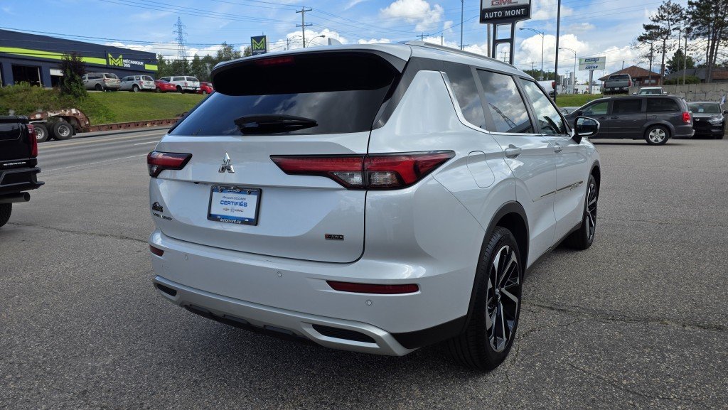 Mitsubishi OUTLANDER SE S-AWC 2022 Blanc Mont-Laurier - photo #5