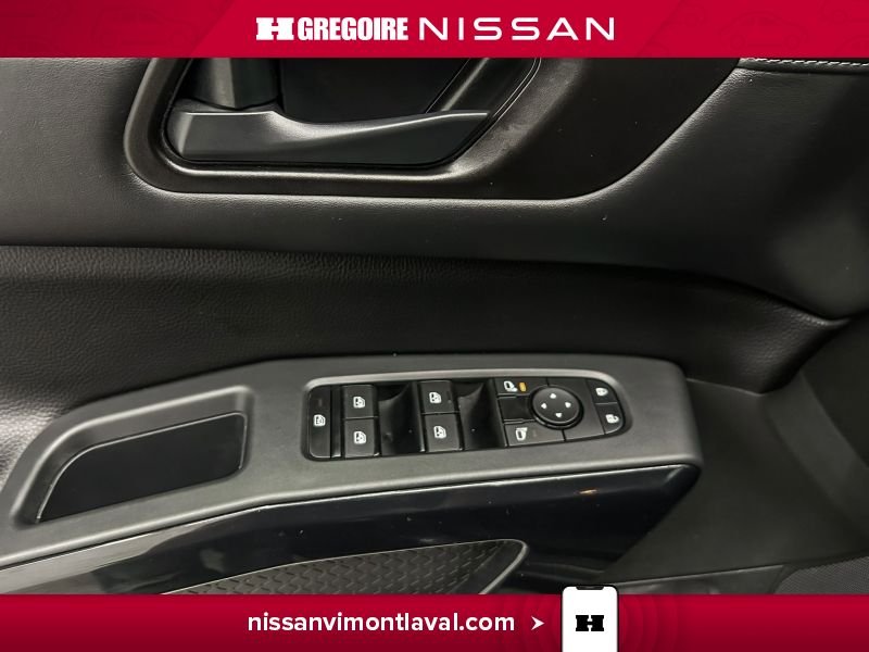 Nissan Pathfinder VY3735 | SV 4X4 TOIT PANO 8 PLACE CARPLAY CAMERA A PARTIR D 2024 Gris Laval - photo #20