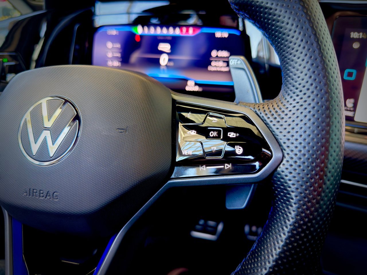 Volkswagen Golf R 2023 Blanc Notre-Dame-des-Prairies - photo #28