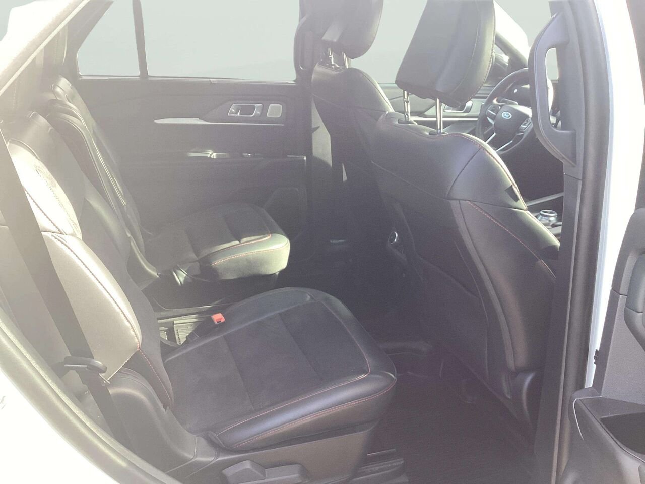 2025 Ford EXPLORER ST ST 4RM White Gatineau - photo #18