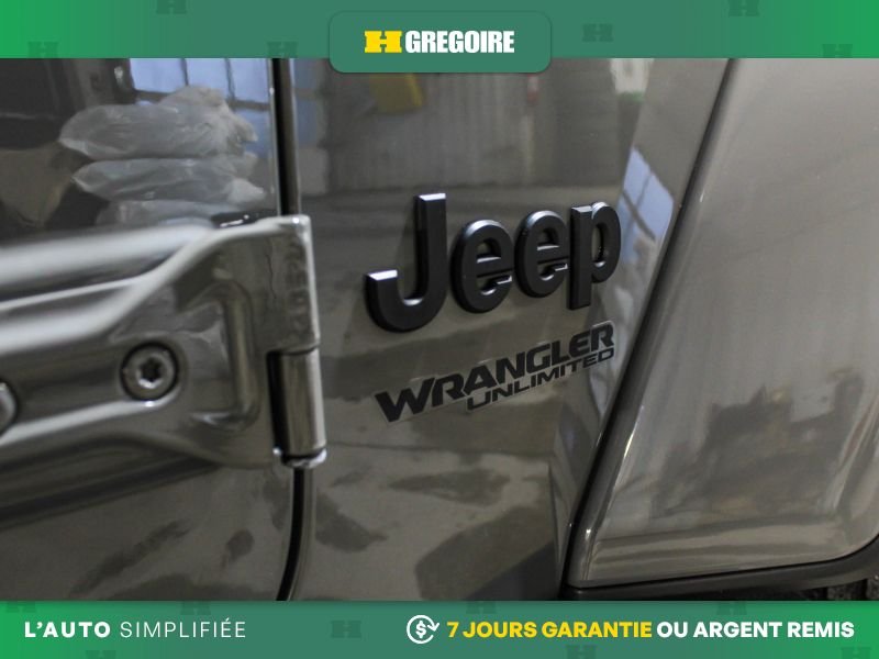 2022 Jeep Wrangler Grey Blainville - photo #15