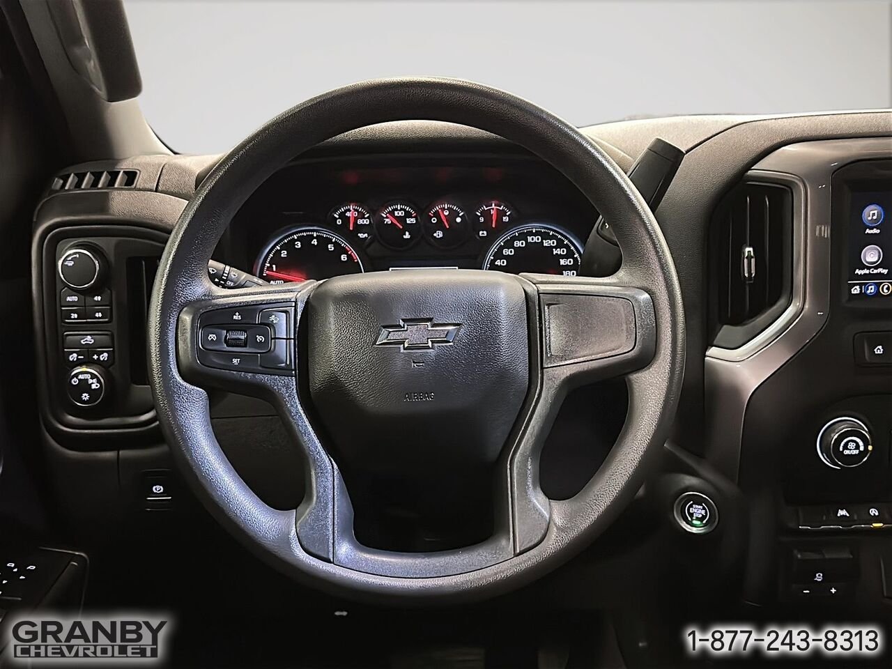 Chevrolet Silverado 1500 Custom Trail Boss Boite 6,6 V8 | G3711 2024 Blanc Granby - photo #15